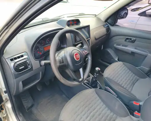 FIAT-PALIO-2015