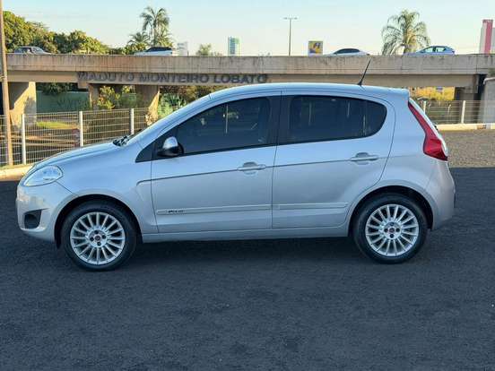 FIAT-PALIO-2014