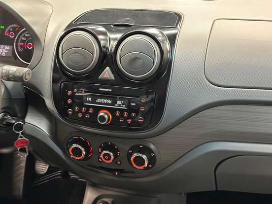 FIAT-PALIO-2016