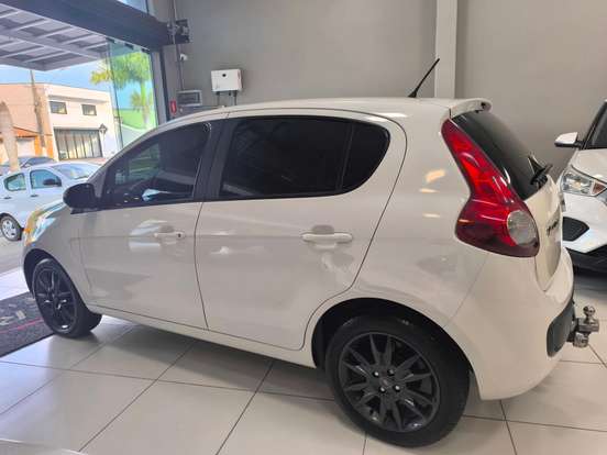 FIAT-PALIO-1.6 MPI ESSENCE 16V FLEX 4P MANUAL FIAT-PALIO-2016