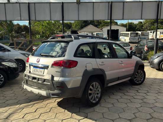 FIAT-PALIO-1.8 MPI ADVENTURE WEEKEND 16V FLEX 4P AUTOMATIZADO FIAT-PALIO-2015
