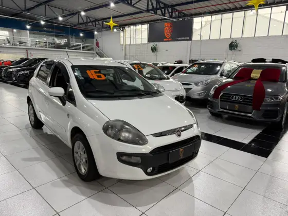 FIAT PUNTO 1.4 ATTRACTIVE 8V FLEX 4P MANUAL