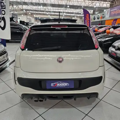FIAT-PUNTO-2014