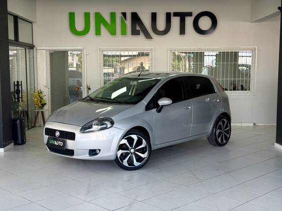 FIAT PUNTO 1.4 8V FLEX 4P MANUAL
