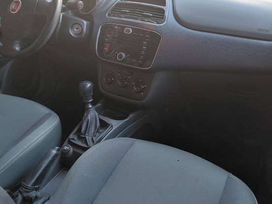 FIAT-PUNTO-1.4 ATTRACTIVE 8V FLEX 4P MANUAL FIAT-PUNTO-2014