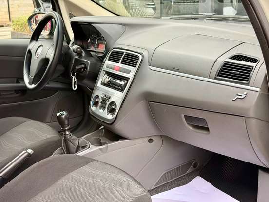 FIAT-PUNTO-1.4 ELX 8V FLEX 4P MANUAL FIAT-PUNTO-2007