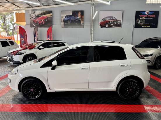 FIAT-PUNTO-1.6 ESSENCE 16V FLEX 4P AUTOMATIZADO FIAT-PUNTO-2012