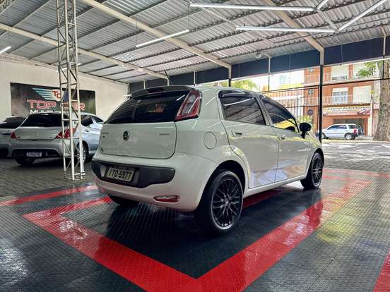 FIAT-PUNTO-2012