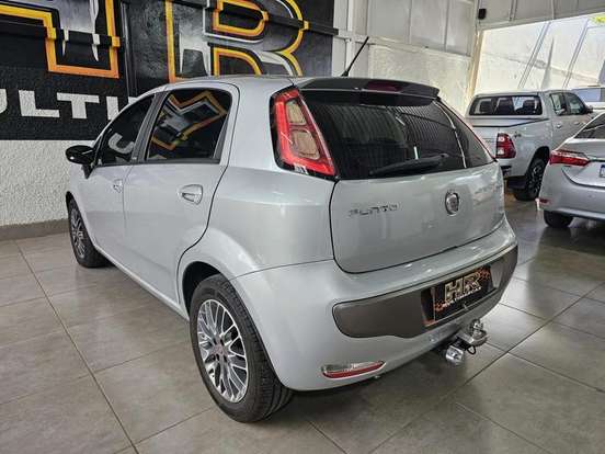 FIAT-PUNTO-2012
