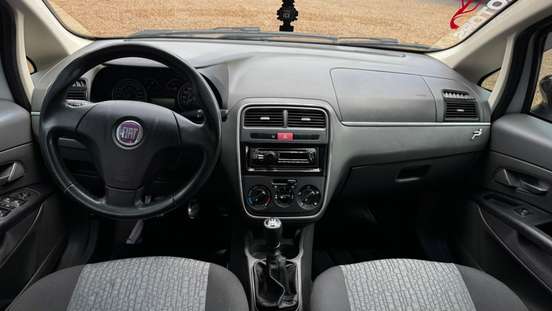 FIAT-PUNTO-2010
