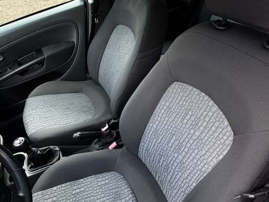 FIAT-PUNTO-1.6 ESSENCE 16V FLEX 4P MANUAL FIAT-PUNTO-2010