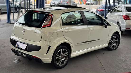 FIAT-PUNTO-2015