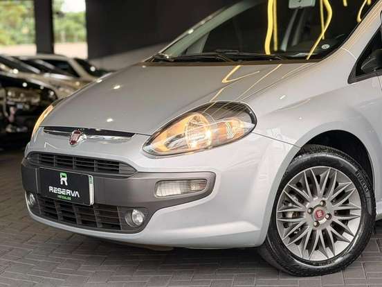 FIAT-PUNTO-1.8 SPORTING 16V FLEX 4P MANUAL FIAT-PUNTO-2015
