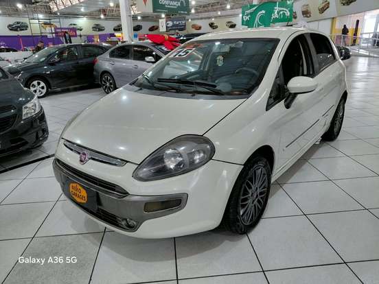 FIAT-PUNTO-2014