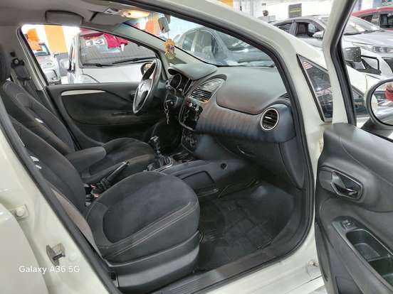 FIAT-PUNTO-1.8 SPORTING 16V FLEX 4P MANUAL FIAT-PUNTO-2014
