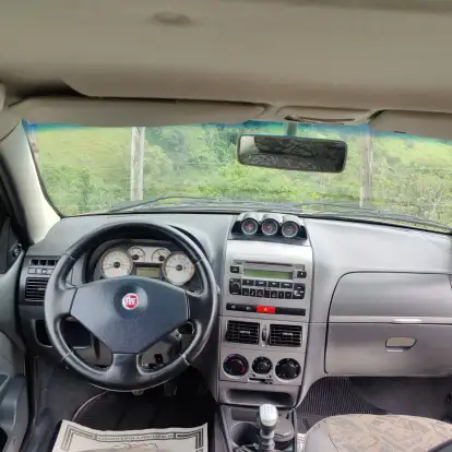 FIAT-STRADA-2010