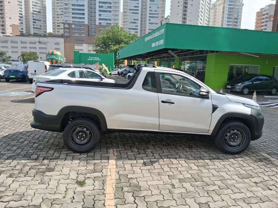 FIAT-STRADA-2024
