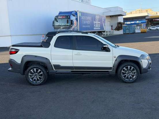 FIAT-STRADA-1.8 MPI ADVENTURE CD 16V FLEX 3P MANUAL FIAT-STRADA-2016