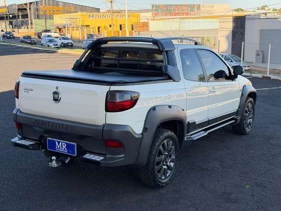 FIAT-STRADA-1.8 MPI ADVENTURE CD 16V FLEX 3P MANUAL FIAT-STRADA-2016