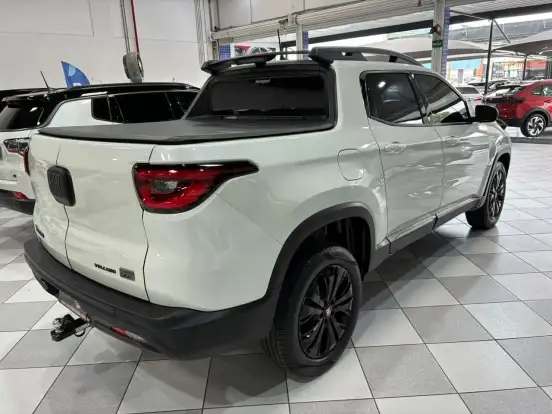 FIAT-TORO-2023