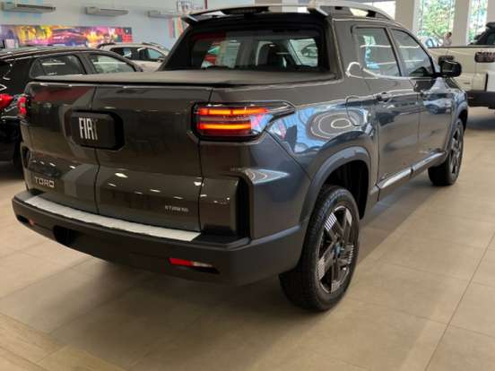 FIAT-TORO-1.3 TURBO 270 HYBRID VOLCANO AT6 FIAT-TORO-2026
