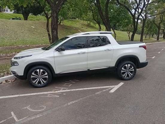 FIAT-TORO-2023