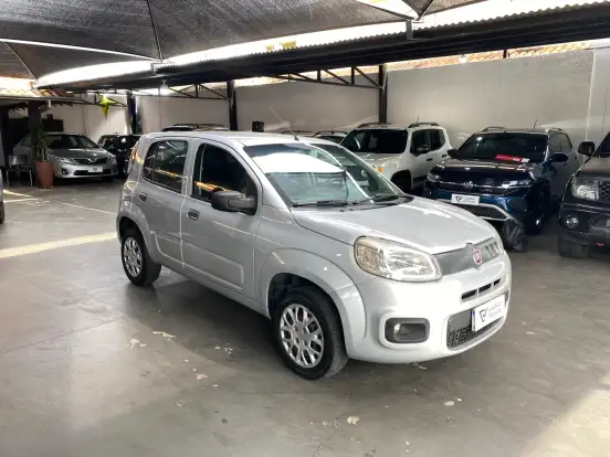 FIAT-UNO-1.0 EVO ATTRACTIVE 8V FLEX 4P MANUAL FIAT-UNO-2016