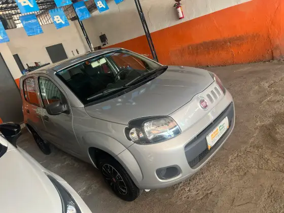 FIAT UNO 1.0 EVO VIVACE 8V FLEX 4P MANUAL