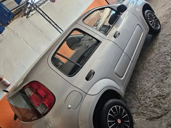 FIAT-UNO-1.0 EVO VIVACE 8V FLEX 4P MANUAL FIAT-UNO-2015