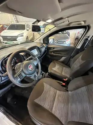 FIAT-UNO-2017