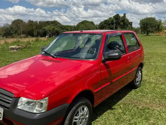 FIAT-UNO-1.0 MPI MILLE FIRE ECONOMY 8V FLEX 2P MANUAL FIAT-UNO-2013
