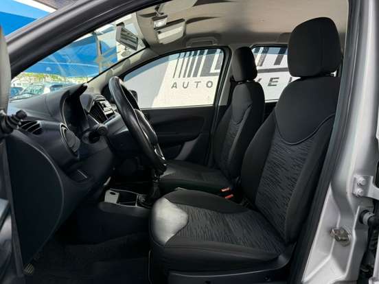 FIAT-UNO-2019
