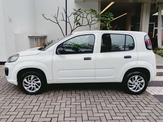 FIAT-UNO-2017
