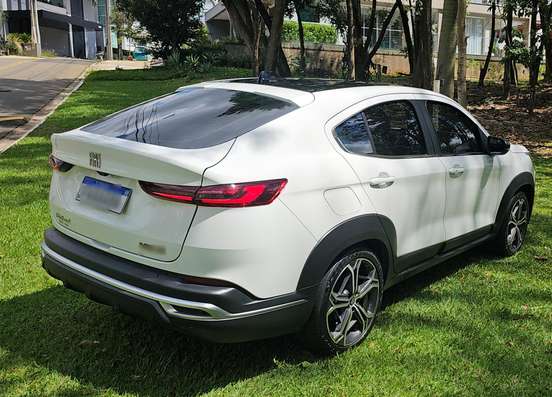 FIAT-FASTBACK-2022