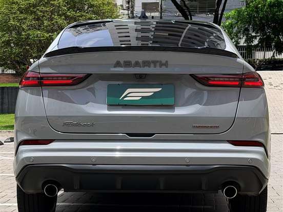 FIAT-FASTBACK-1.3 TURBO 270 FLEX ABARTH AT6 FIAT-FASTBACK-2025