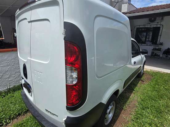 FIAT-FIORINO-1.4 MPI FURGÃO ENDURANCE 8V FLEX 2P MANUAL FIAT-FIORINO-2023