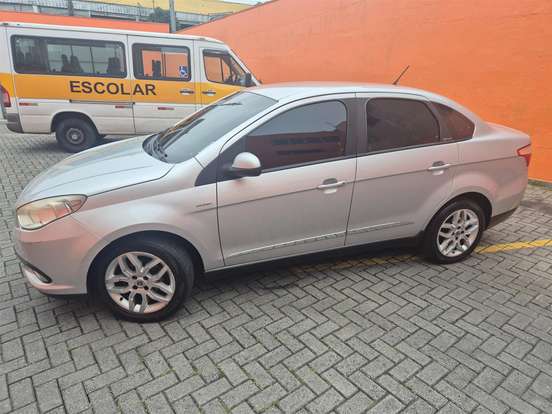 FIAT-GRAND SIENA-1.6 MPI ESSENCE 16V FLEX 4P AUTOMATIZADO FIAT-GRAND SIENA-2012