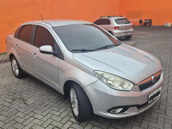 FIAT-GRAND SIENA-1.6 MPI ESSENCE 16V FLEX 4P AUTOMATIZADO FIAT-GRAND SIENA-2012