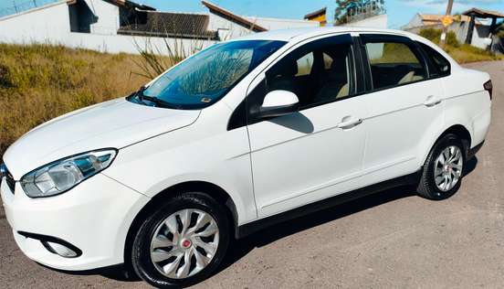 FIAT-SIENA-2014