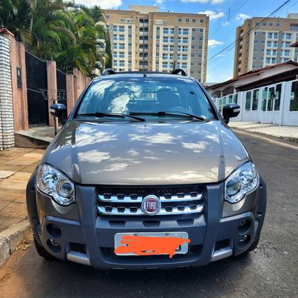 FIAT STRADA 1.8 MPI ADVENTURE CD 16V FLEX 2P AUTOMÁTICO