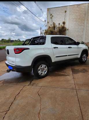 FIAT-TORO-2021