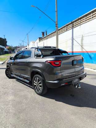FIAT-TORO-2023
