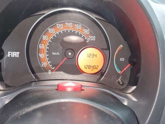 FIAT-UNO-1.0 EVO VIVACE 8V FLEX 4P MANUAL FIAT-UNO-2012