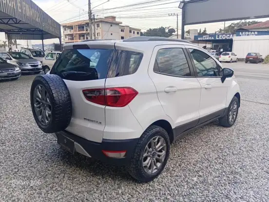 FORD-ECOSPORT-2015