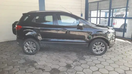 FORD-ECOSPORT-2014
