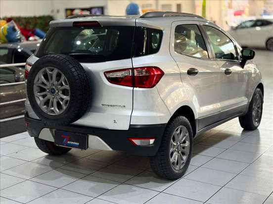 FORD-ECOSPORT-2016