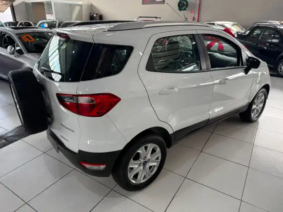 FORD-ECOSPORT-2013