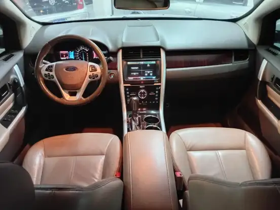 FORD-EDGE-2011