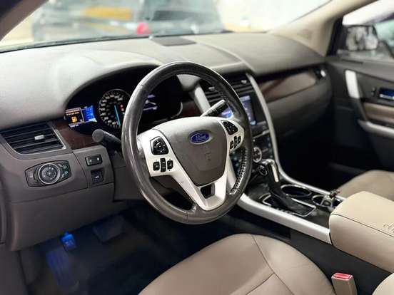 FORD-EDGE-2012