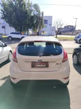 FORD-FIESTA-2014